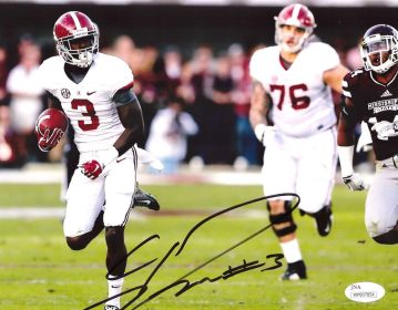 Calvin Ridley Signed Alabama Crimson Tide Unframed 8x10 NCAA Photo - White Jersey Running